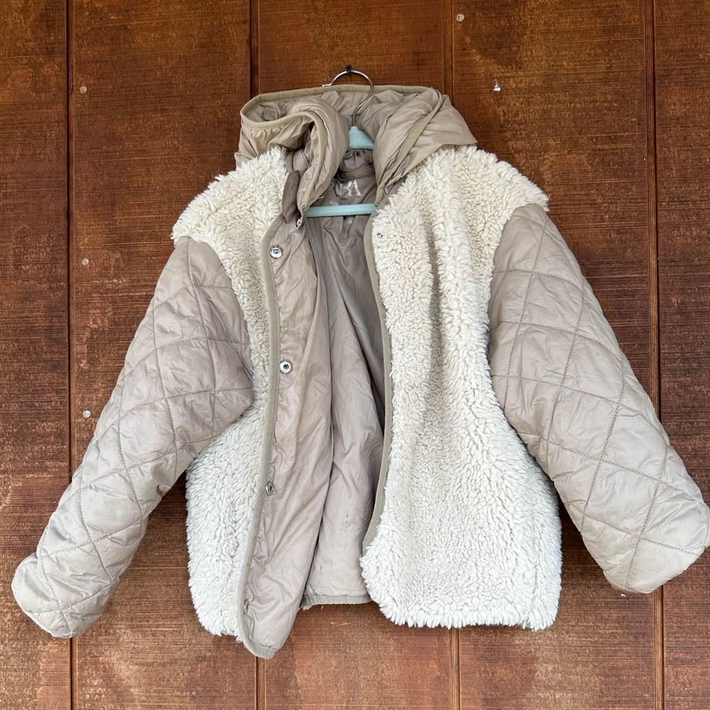 Zara sherpa/quilted coat